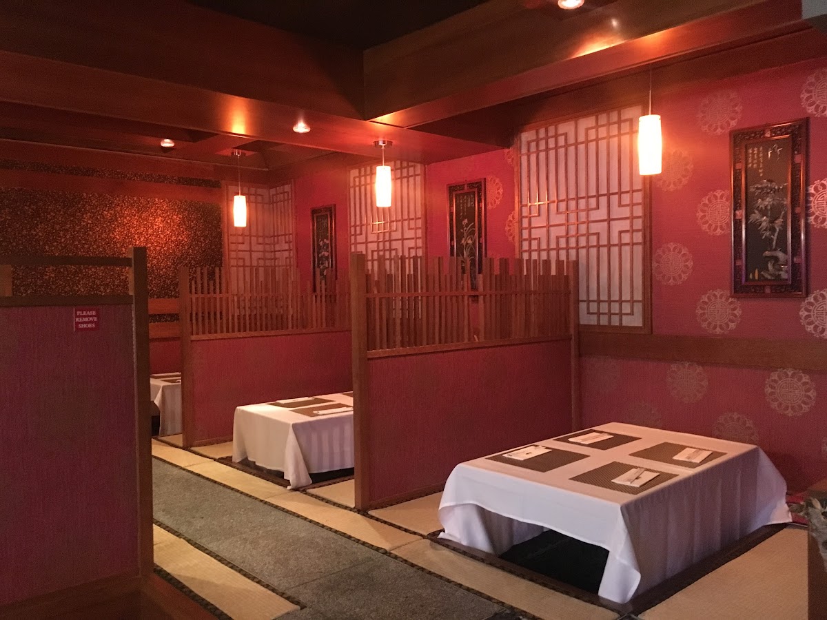 Show Win Japanese Cuisine
